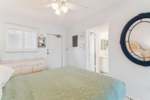 Condo in Clearwater, Florida, 1 bedroom  № 1870214 - photo 23