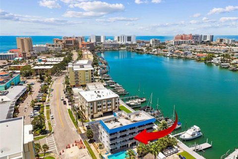 Condo in Clearwater, Florida, 1 bedroom  № 1870214 - photo 1