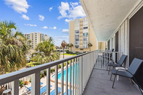 Condo in Clearwater, Florida, 1 bedroom  № 1870214 - photo 30