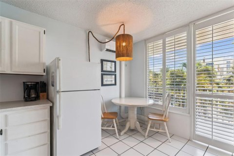 Condo in Clearwater, Florida, 1 bedroom  № 1870214 - photo 16