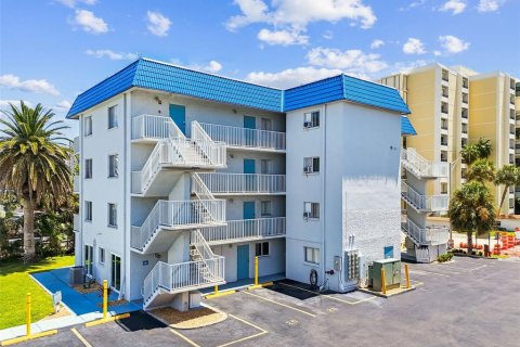 Condo in Clearwater, Florida, 1 bedroom  № 1870214 - photo 7