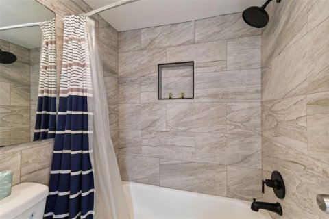 Condo in Clearwater, Florida, 1 bedroom  № 1870214 - photo 26