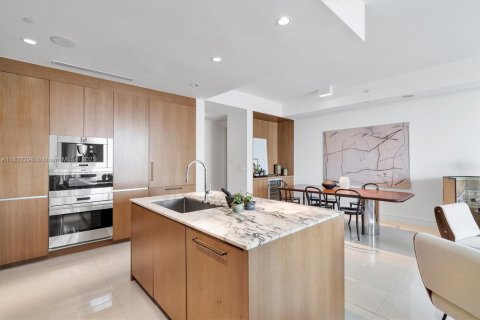 Copropriété à vendre à Aventura, Floride: 3 chambres, 233.93 m2 № 1939637 - photo 5