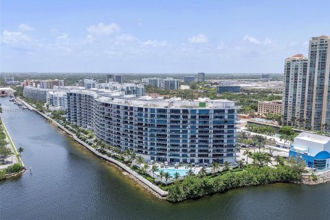 Copropriété à vendre à Aventura, Floride: 3 chambres, 233.93 m2 № 1939637 - photo 18