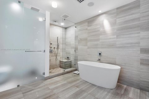 Copropriété à vendre à Aventura, Floride: 3 chambres, 233.93 m2 № 1939637 - photo 12