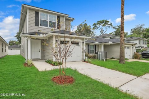 House in Jacksonville, Florida 4 bedrooms, 144.46 sq.m. № 877791 - photo 1
