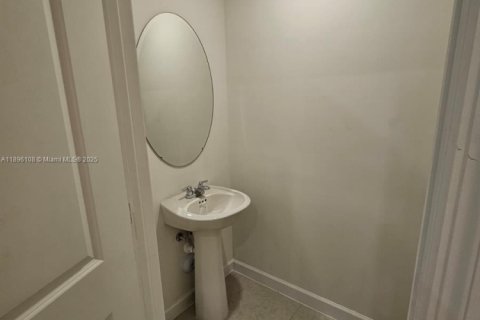 Touwnhouse à louer à Miami, Floride: 3 chambres, 129.41 m2 № 1948202 - photo 21