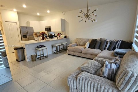 Touwnhouse à louer à Miami, Floride: 3 chambres, 129.41 m2 № 1948202 - photo 1