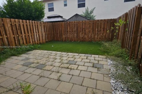 Touwnhouse à louer à Miami, Floride: 3 chambres, 129.41 m2 № 1948202 - photo 23