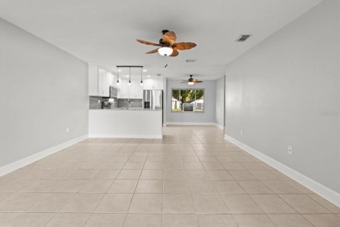 Condominio en venta en Crystal River, Florida, 2 dormitorios, 147.16 m2 № 1823197 - foto 16