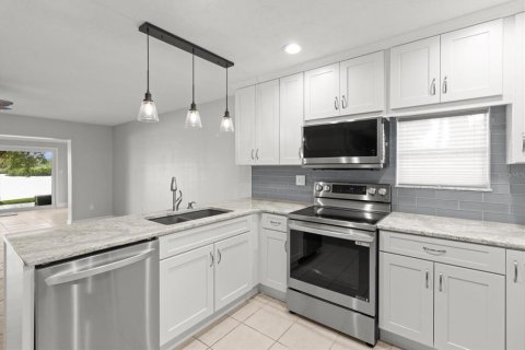 Condominio en venta en Crystal River, Florida, 2 dormitorios, 147.16 m2 № 1823197 - foto 15