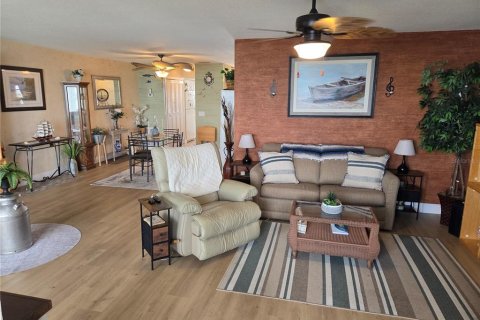 Copropriété à louer à Dunedin, Floride: 1 chambre, 88.91 m2 № 2094748 - photo 4