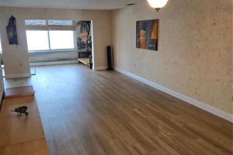 Copropriété à louer à Dunedin, Floride: 1 chambre, 88.91 m2 № 2094748 - photo 2