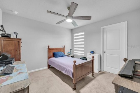 Townhouse in Brandon, Florida 4 bedrooms, 240.99 sq.m. № 2287886 - photo 28