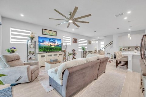 Townhouse in Brandon, Florida 4 bedrooms, 240.99 sq.m. № 2287886 - photo 8