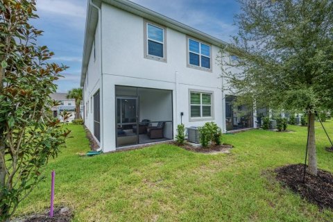 Townhouse in Brandon, Florida 4 bedrooms, 240.99 sq.m. № 2287886 - photo 4