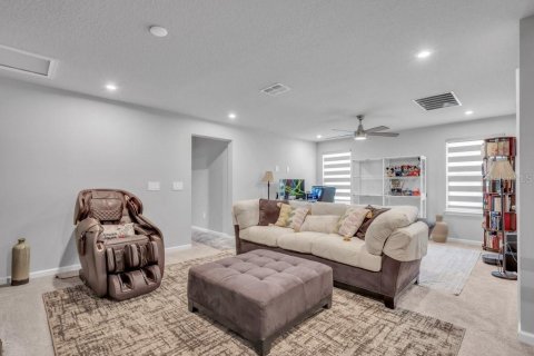 Townhouse in Brandon, Florida 4 bedrooms, 240.99 sq.m. № 2287886 - photo 25