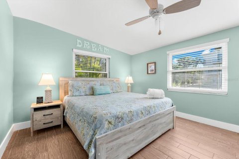 Villa ou maison à vendre à Holmes Beach, Floride: 3 chambres, 183.39 m2 № 2092271 - photo 28