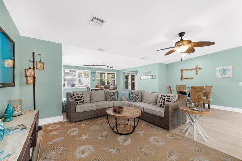 Villa ou maison à vendre à Holmes Beach, Floride: 3 chambres, 183.39 m2 № 2092271 - photo 17
