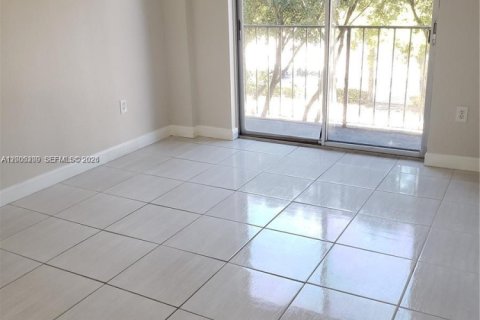 Copropriété à louer à Hialeah, Floride: 3 chambres, 116.13 m2 № 2069611 - photo 29