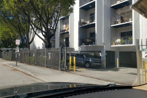 Copropriété à louer à Hialeah, Floride: 3 chambres, 116.13 m2 № 2069611 - photo 4