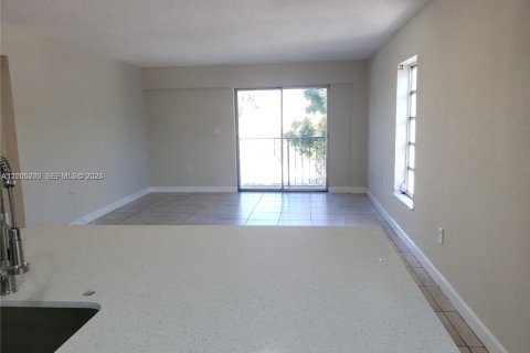 Copropriété à louer à Hialeah, Floride: 3 chambres, 116.13 m2 № 2069611 - photo 19