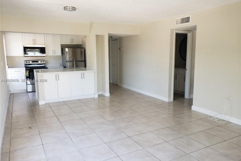 Copropriété à louer à Hialeah, Floride: 3 chambres, 116.13 m2 № 2069611 - photo 15