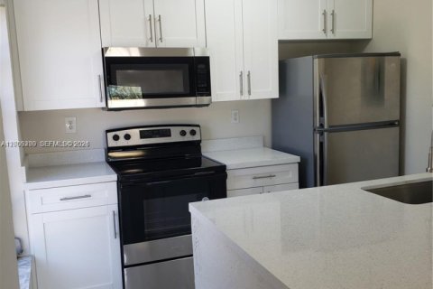 Copropriété à louer à Hialeah, Floride: 3 chambres, 116.13 m2 № 2069611 - photo 17