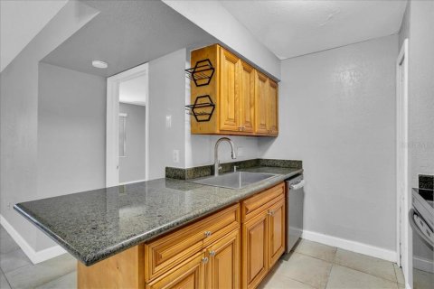 Condominio en venta en Brandon, Florida, 2 dormitorios, 85.28 m2 № 1735167 - foto 7