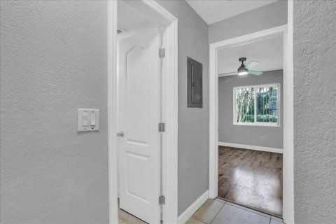 Condominio en venta en Brandon, Florida, 2 dormitorios, 85.28 m2 № 1735167 - foto 24
