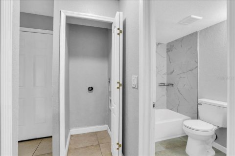 Condominio en venta en Brandon, Florida, 2 dormitorios, 85.28 m2 № 1735167 - foto 27