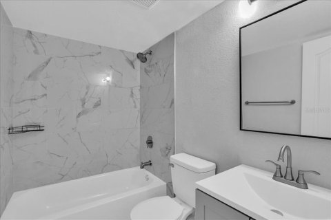 Condominio en venta en Brandon, Florida, 2 dormitorios, 85.28 m2 № 1735167 - foto 19
