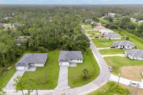 House in North Port, Florida 4 bedrooms, 162.95 sq.m. № 1833028 - photo 26