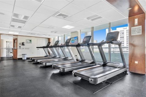 Condo in Miami, Florida, 1 bedroom  № 2037937 - photo 29