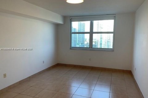 Condo in Miami, Florida, 1 bedroom  № 2037937 - photo 11
