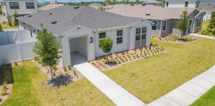 House in Venice, Florida 3 bedrooms, 136.38 sq.m. № 1656833