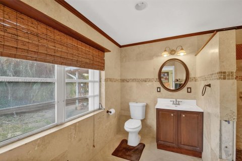 House in Lake Worth, Florida 4 bedrooms, 193.61 sq.m. № 2009189 - photo 13