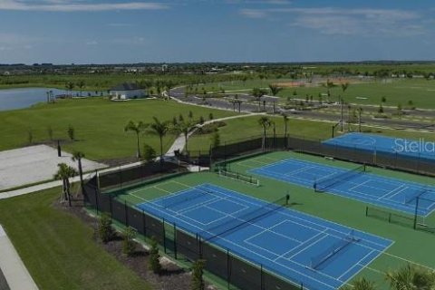 Touwnhouse à vendre à Sarasota, Floride: 2 chambres, 110.27 m2 № 2376888 - photo 18