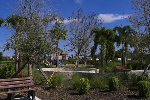 Touwnhouse à vendre à Sarasota, Floride: 2 chambres, 110.27 m2 № 2376888 - photo 16
