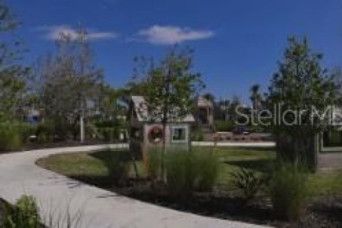 Touwnhouse à vendre à Sarasota, Floride: 2 chambres, 110.27 m2 № 2376888 - photo 15
