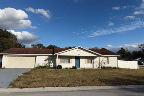 Villa ou maison à Winter Haven, Floride 3 chambres, 136.29 m2 № 2218063