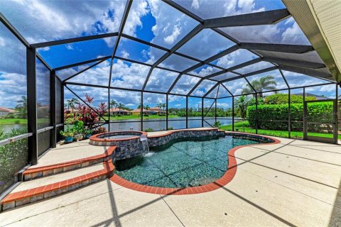 House in Bradenton, Florida 3 bedrooms, 189.15 sq.m. № 1791520 - photo 18