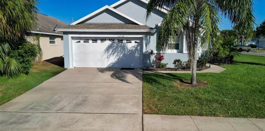 House in Kissimmee, Florida 4 bedrooms, 166.39 sq.m. № 1628928