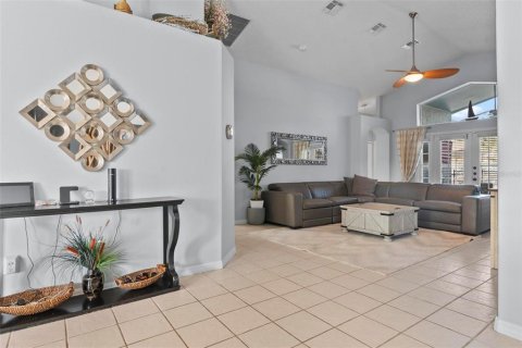 House in Kissimmee, Florida 4 bedrooms, 166.39 sq.m. № 1628928 - photo 5