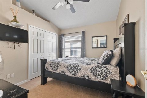 House in Kissimmee, Florida 4 bedrooms, 166.39 sq.m. № 1628928 - photo 25