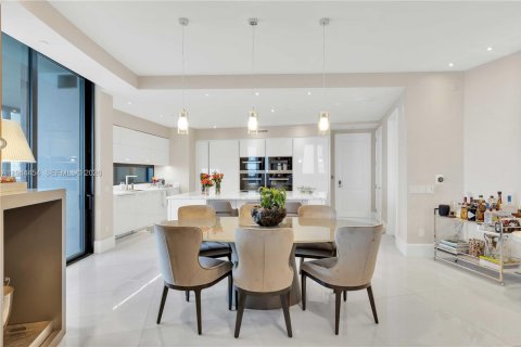 Condo in Sunny Isles Beach, Florida, 4 bedrooms № 2088805 - photo 10