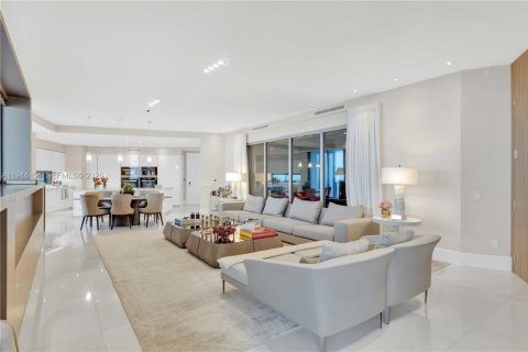 Condo in Sunny Isles Beach, Florida, 4 bedrooms № 2088805 - photo 3