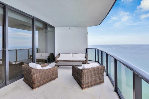 Condo in Sunny Isles Beach, Florida, 4 bedrooms № 2088805 - photo 20