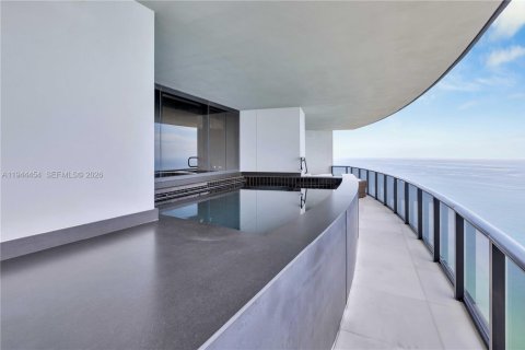 Condo in Sunny Isles Beach, Florida, 4 bedrooms № 2088805 - photo 18