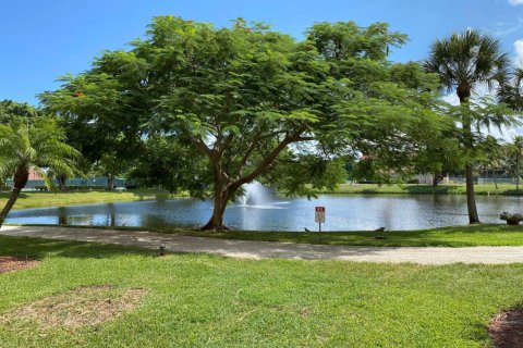 Condo in Delray Beach, Florida, 1 bedroom  № 841803 - photo 1